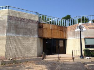 bally-tom-foolery-e-madison-facade-1024x768-1