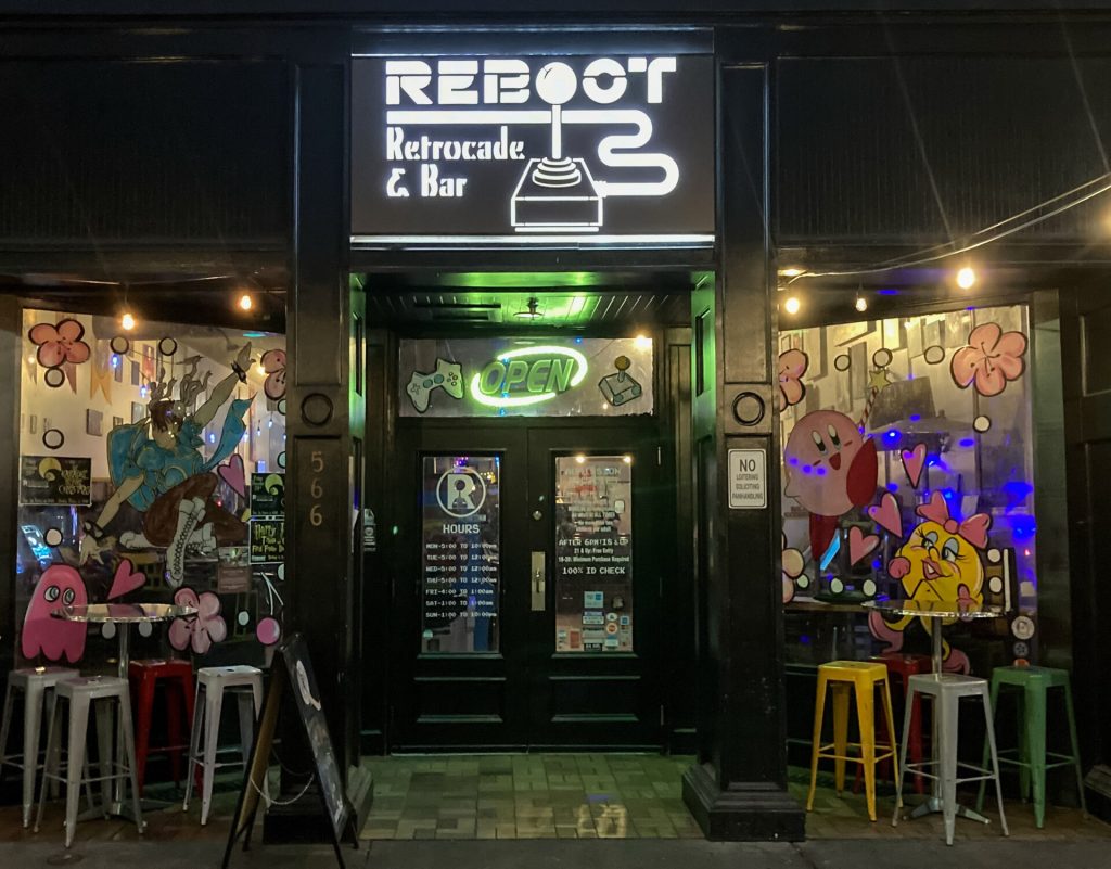 Reboot Retrocade and Bar