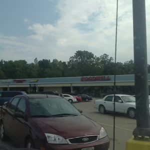 Exterior photo of ShowBiz Pizza Place: Cape Girardeau, MO