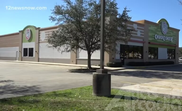Exterior photo of Chuck E. Cheese's: Beaumont, TX