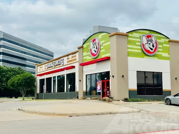 Exterior photo of Chuck E. Cheese's: Plano, TX