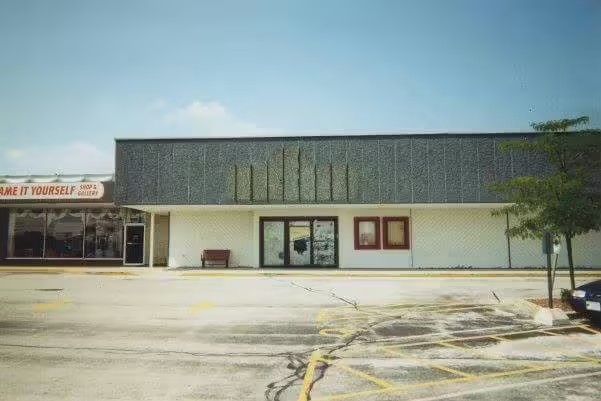 Exterior photo of Pizza Time Theatre: Brookfield, WI