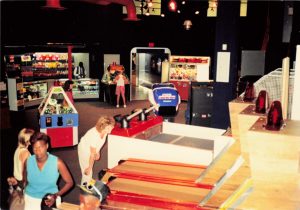 Photograph of 2001 Entertainment 33 (aka 81): Atlanta Galleria