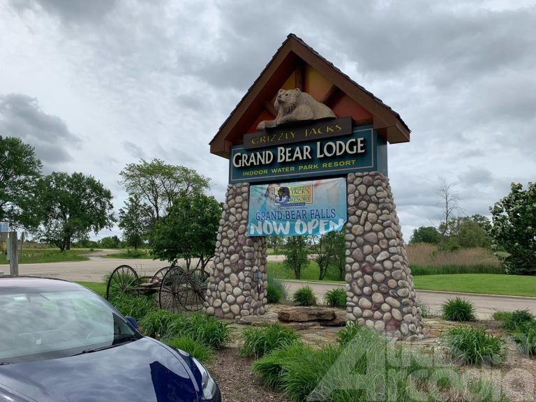 Grand Bear Lodge – Grizzly Jack’s Game Room