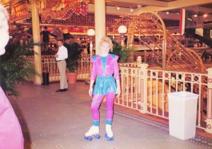 A uniformed server on roller skates at Barrel of Fun #13, Commander Ragtime's