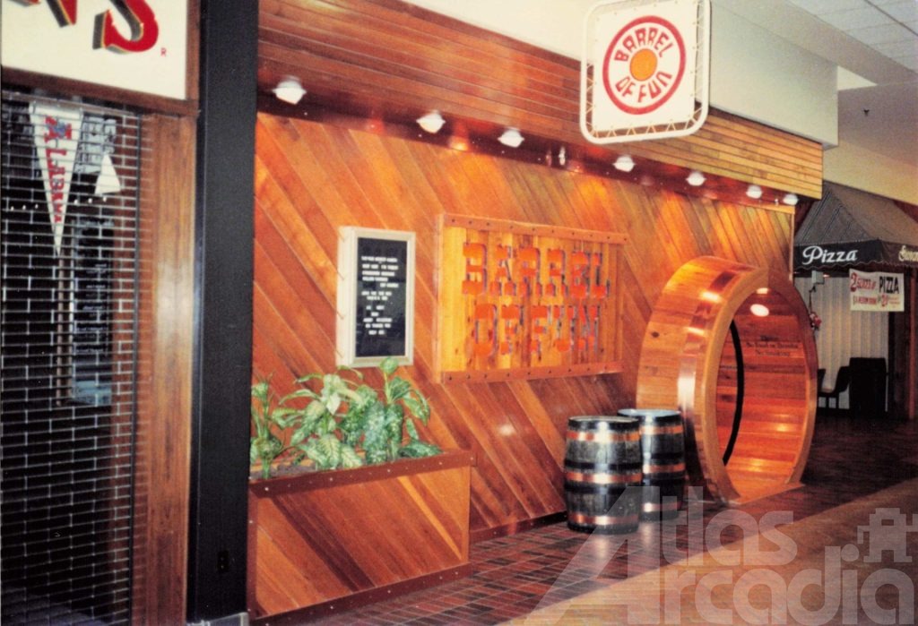 Storefront of Barrel of Fun #14 in University Mall, Tuscaloosa, AL