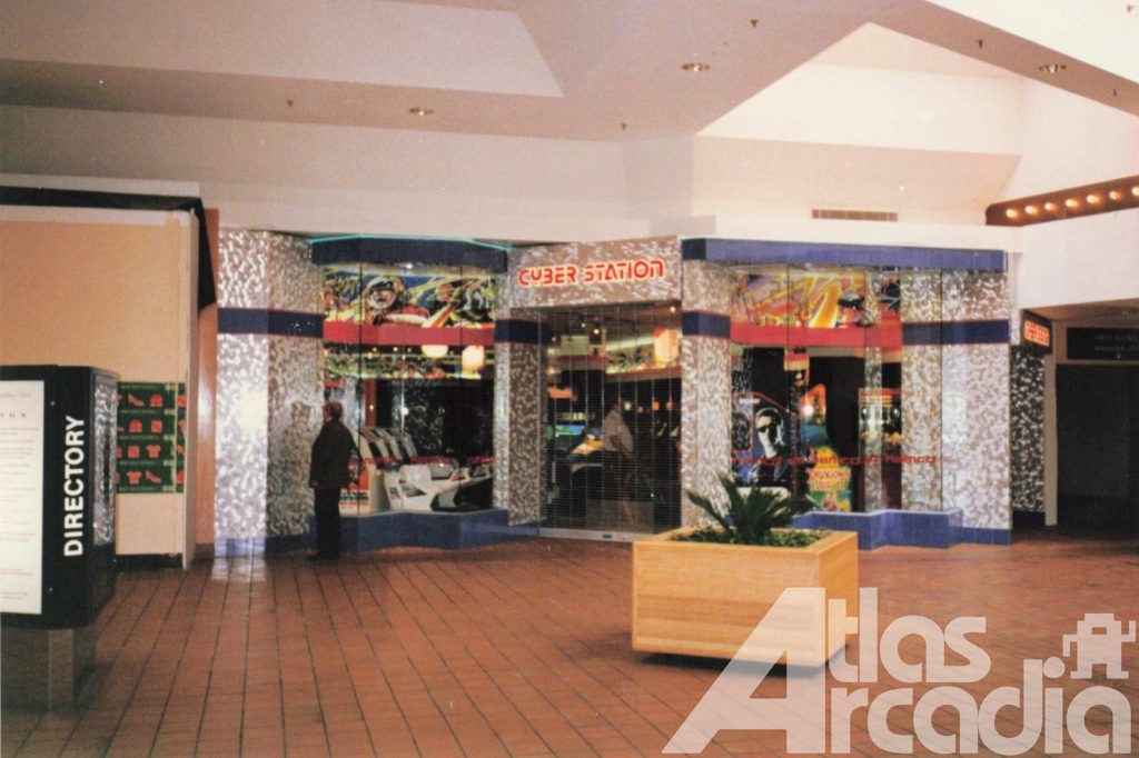 Namco Cyber Station storefront in Golf Mill shopping center, Niles, Illinois.